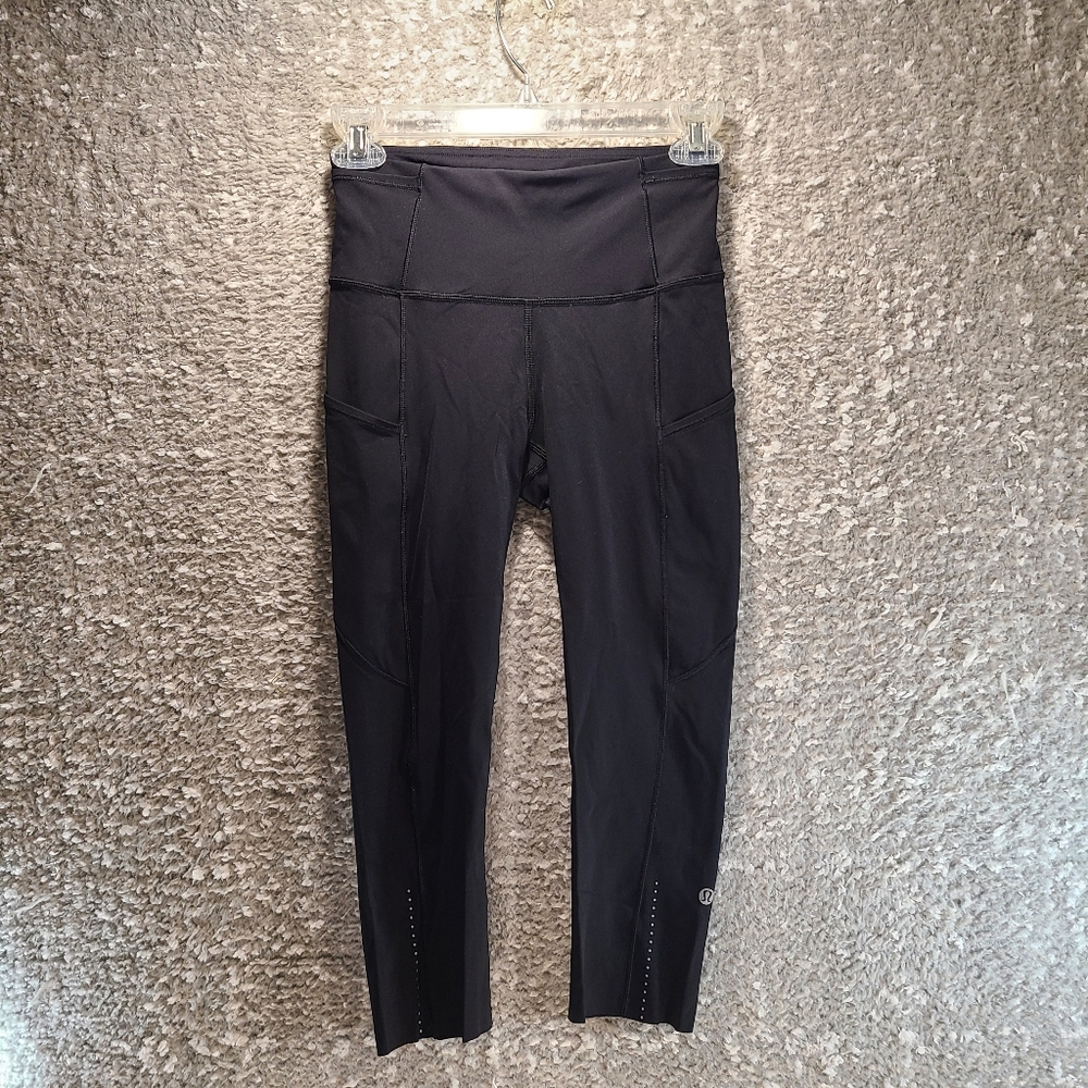 Lululemon‎ Women's Legging Fast Free Crop Size 4 Black 18.5 Inseam